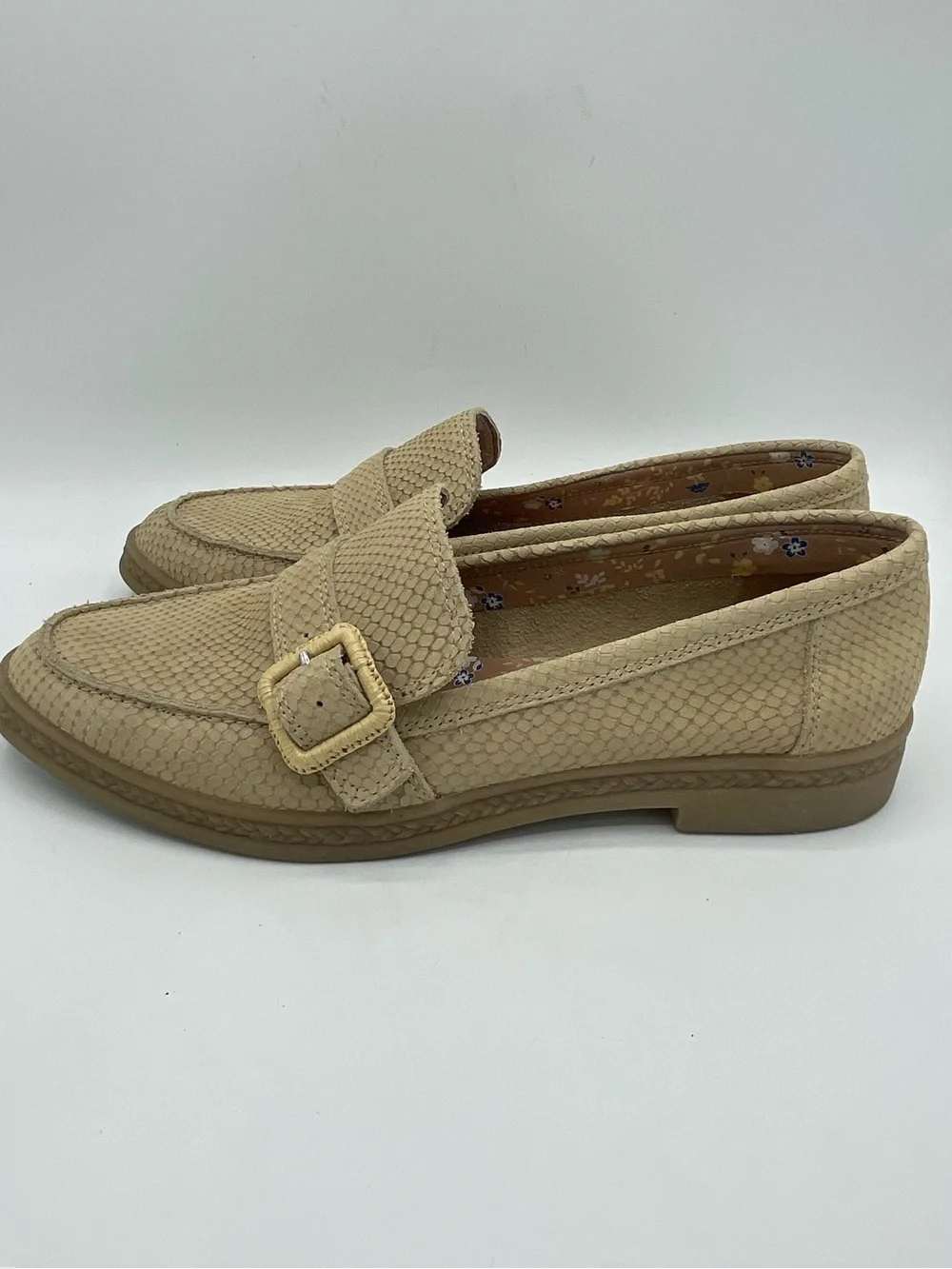 Lucky Brand Ryder’s Snake Embossed Leather Beige Textured Buckle Loafers